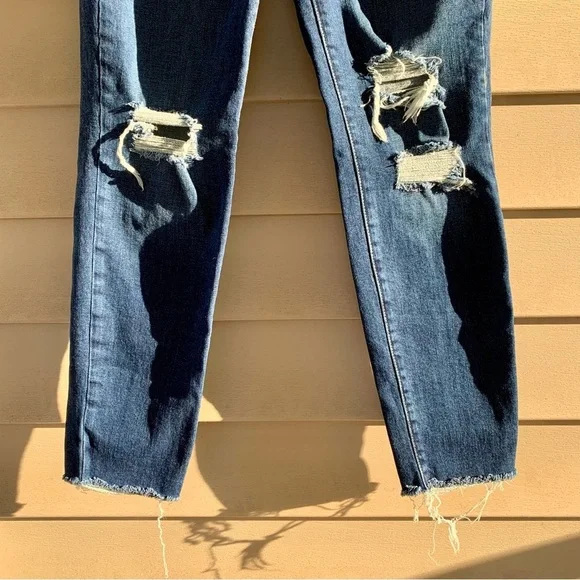 Old Navy High-rise O.G.  straight secret-smooth pockets jeans size 0‎ EUC - Picture 5 of 7